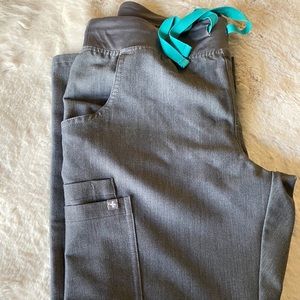 FIGS Livingston basic scrub pants